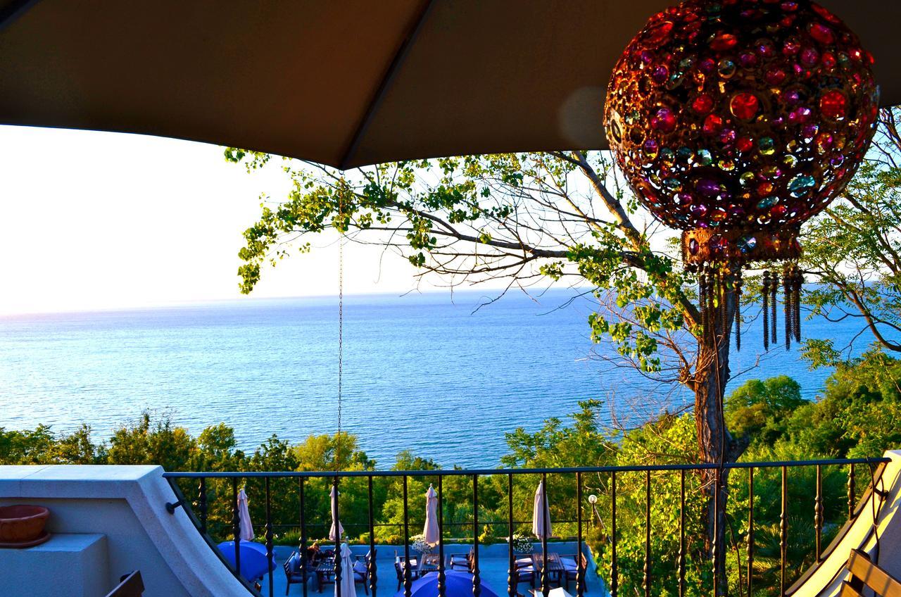 Bahita - Betty'S B&B Gabicce Mare Exteriör bild